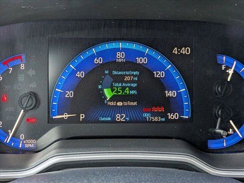 Certified 2022 Toyota Corolla Cross XLE w/ Convenience Package AWD/4WD image 11