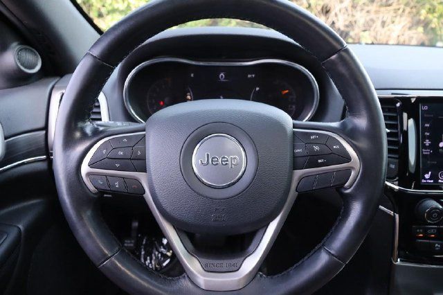 Used 2020 Jeep Grand Cherokee Limited AWD/4WD image 12