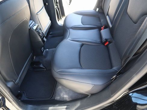 New 2026 Jeep Compass Latitude image 12