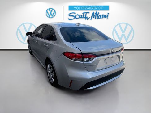 Used 2022 Toyota Corolla LE FWD image 5