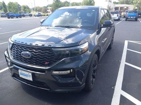 Certified 2022 Ford Explorer ST w/ Equipment Group 401A AWD/4WD image 2