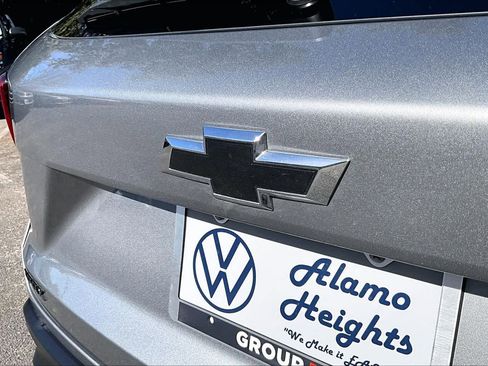 Used 2024 Chevrolet Trax RS w/ Driver Confidence Package image 32