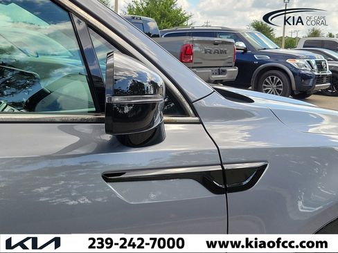 Used 2021 Kia Sorento EX FWD image 5