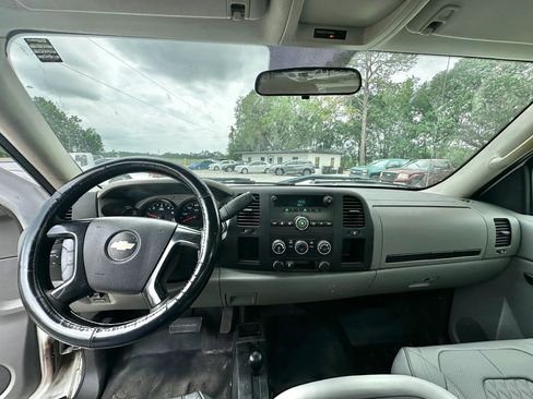 Used 2013 Chevrolet Silverado 2500 W/T AWD/4WD image 26