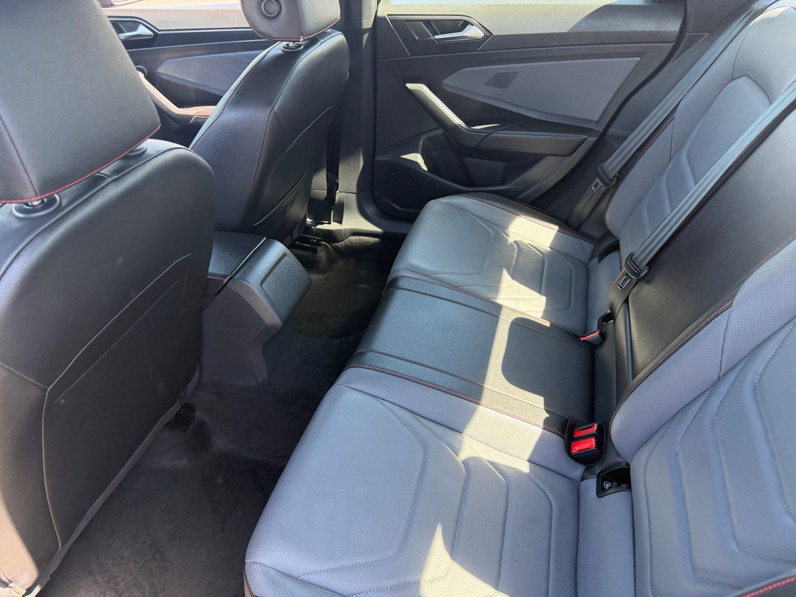 Certified 2025 Volkswagen Jetta GLI Autobahn FWD image 17