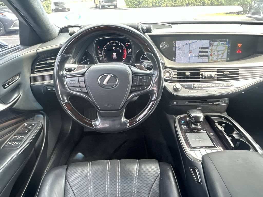 Used 2018 Lexus LS 500 w/ Luxury Package RWD image 15