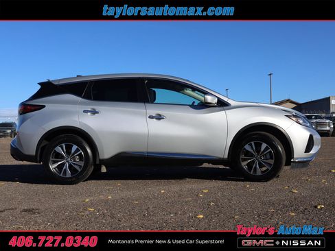 Used 2023 Nissan Murano S image 3