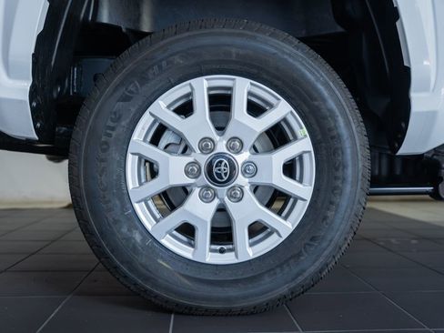 New 2026 Toyota Tacoma SR5 AWD/4WD image 17