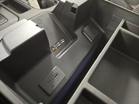 Certified 2024 GMC Sierra 1500 AT4 w/ AT4 Preferred Package image 28