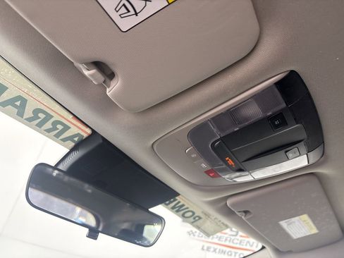 Used 2023 Kia Sportage EX image 17