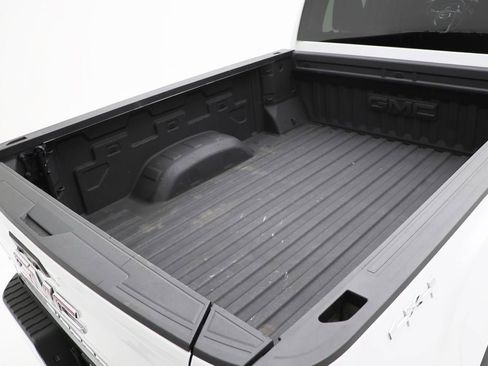 Used 2024 GMC Sierra 2500 SLE image 14