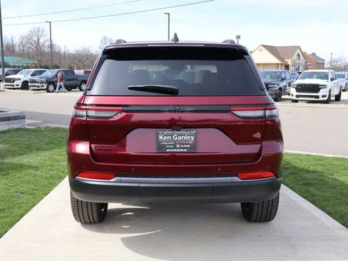 New 2026 Jeep Grand Cherokee Limited AWD/4WD image 31