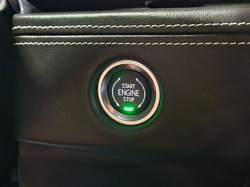 Used 2025 Cadillac Escalade V image 40