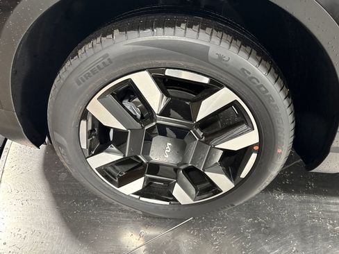 New 2027 Kia Telluride S w/ Towing Package AWD/4WD image 2