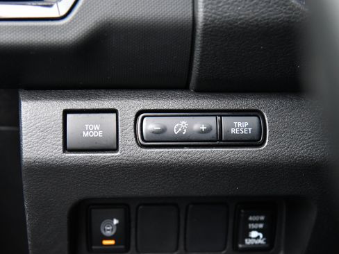 Used 2024 Nissan Frontier Pro-X w/ Pro Convenience Package image 32