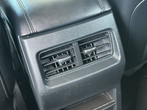 Used 2024 Ford Edge SEL image 14