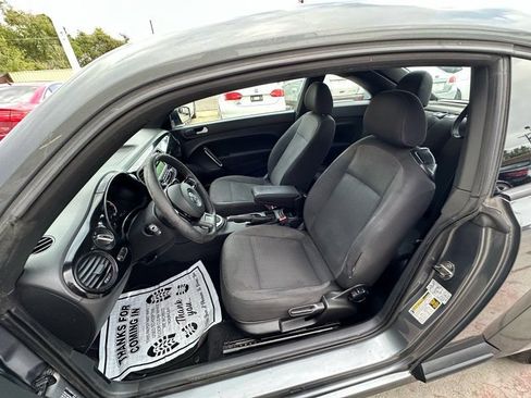 Used 2013 Volkswagen Beetle 2.5 FWD image 10