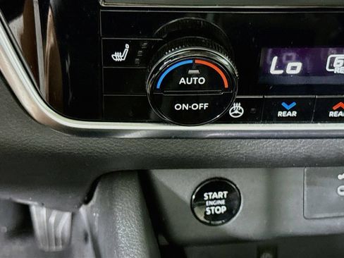Certified 2024 Nissan Rogue SL w/ SL Premium Package AWD/4WD image 13