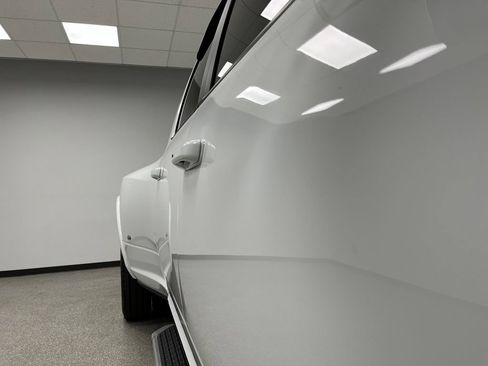Used 2019 RAM 3500 Laramie AWD/4WD image 11