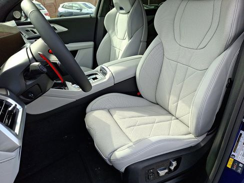 New 2026 BMW XM Label Red image 9