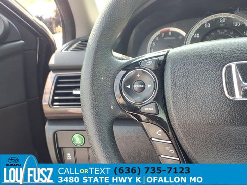 Used 2016 Honda Accord EX image 17