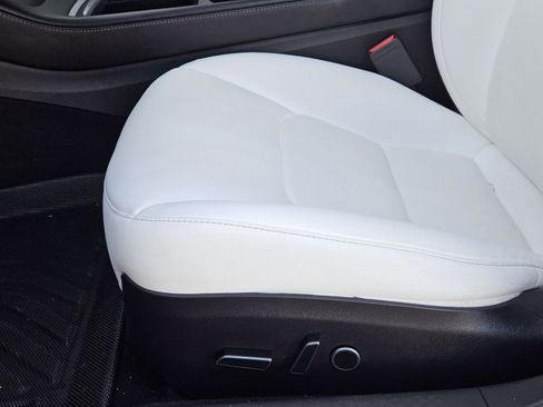 Used 2022 Tesla Model 3 Long Range image 24