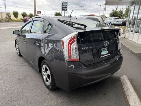 Used 2014 Toyota Prius Four FWD image 4