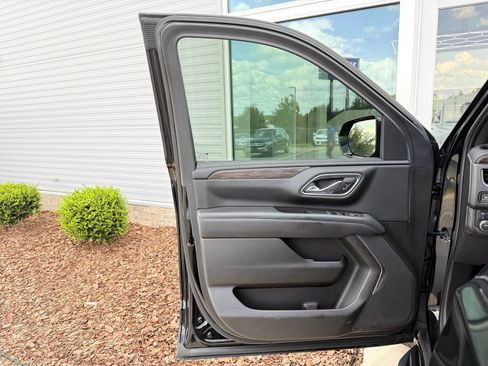 Used 2021 Chevrolet Tahoe LS AWD/4WD image 14