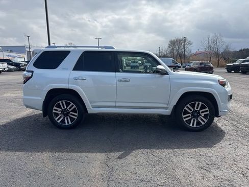 Used 2023 Toyota 4Runner Limited AWD/4WD image 24