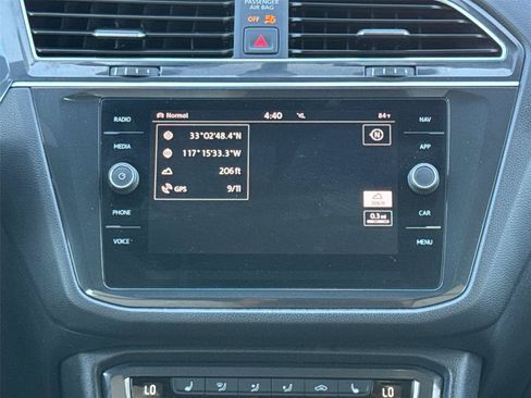 Used 2019 Volkswagen Tiguan SEL Premium R-Line AWD/4WD image 25