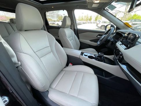 Used 2023 Nissan Rogue SL w/ SL Premium Package AWD/4WD image 32