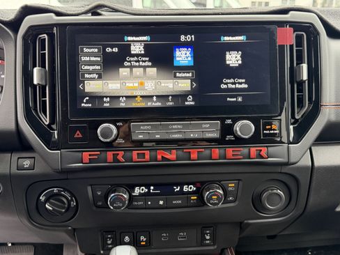 Used 2025 Nissan Frontier PRO-4X w/ Pro Convenience Package image 18
