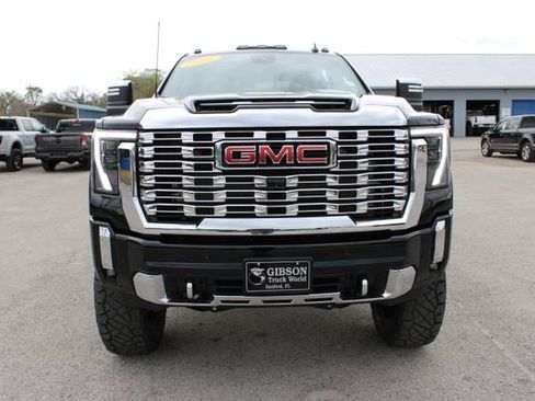 Used 2024 GMC Sierra 3500 Denali w/ Denali Reserve Package AWD/4WD image 2