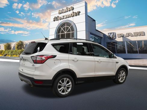 Used 2018 Ford Escape SEL w/ Ford Safe & Smart Package AWD/4WD image 3