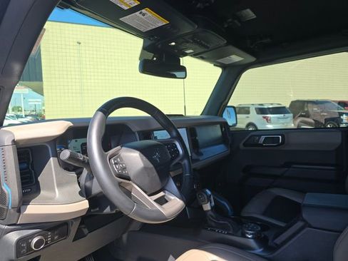 Used 2024 Ford Bronco Wildtrak AWD/4WD image 11