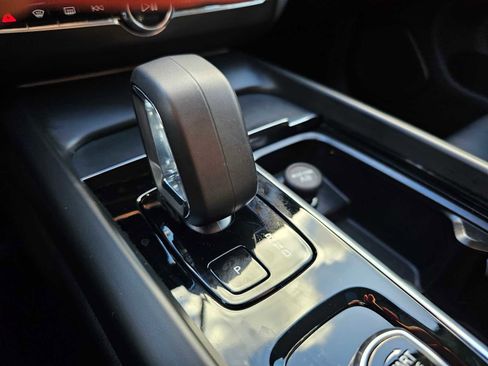 Used 2025 Volvo XC60 B5 Core w/ Protection Package Premier image 40