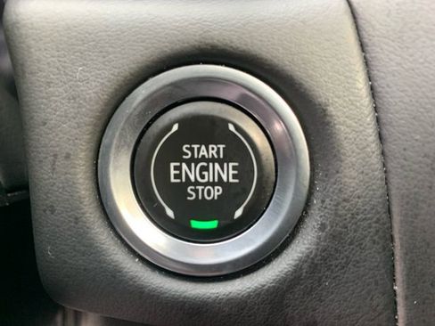 Used 2023 Chevrolet Suburban RST w/ Luxury Package image 30