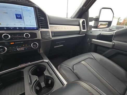 Used 2022 Ford F250 Platinum image 28