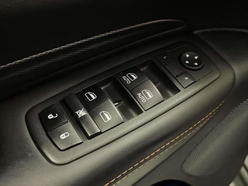 Used 2022 Dodge Durango R/T w/ Blacktop Package image 17