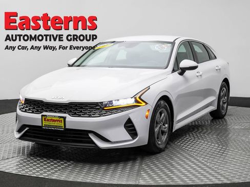 Used 2022 Kia K5 LXS image 1