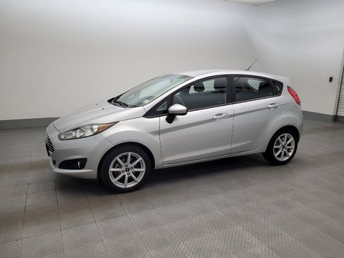Used 2019 Ford Fiesta SE w/ Equipment Group 201A FWD image 2