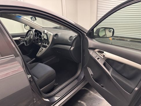 Used 2009 Toyota Matrix XRS w/ All Weather Guard Pkg image 8