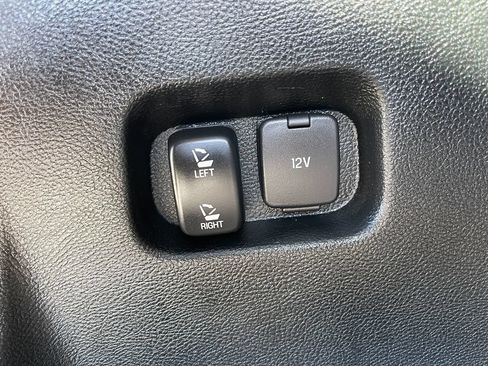 Used 2020 Ford Edge SEL w/ Convenience Package FWD image 11
