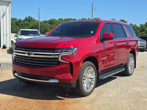 Used 2024 Chevrolet Tahoe LT w/ LT Signature Plus Package RWD image 1