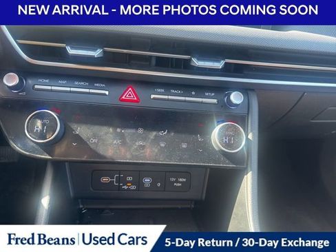 Used 2024 Hyundai Sonata SEL w/ Convenience Package image 12