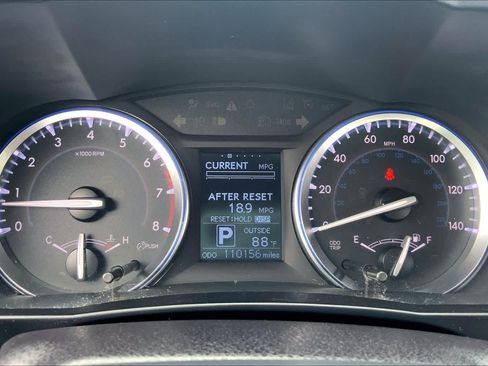 Used 2016 Toyota Highlander LE FWD image 25