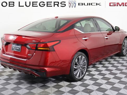 Used 2023 Nissan Altima 2.5 SL image 6