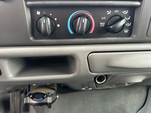 Used 2002 Ford F350 XL image 24