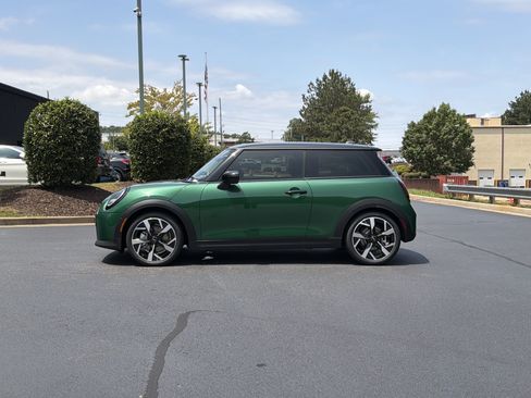 New 2026 MINI Cooper 2-Door Hardtop FWD image 15