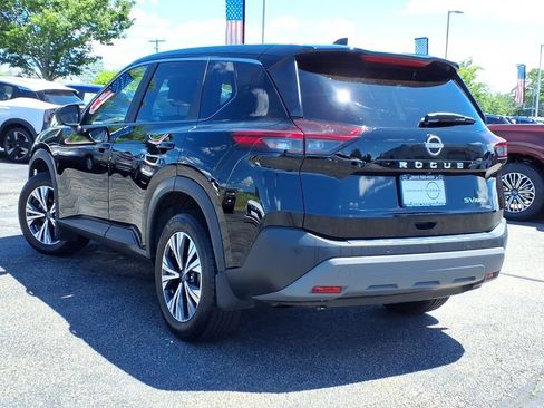 Used 2023 Nissan Rogue SV AWD/4WD image 5